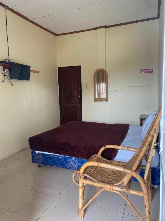 Ron'S Guest House Berastagi Backpacker Rooms ภายนอก รูปภาพ