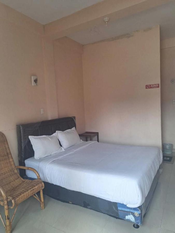 Ron'S Guest House Berastagi Backpacker Rooms ภายนอก รูปภาพ